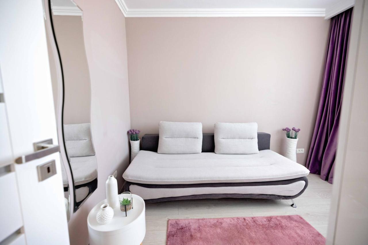 Joyful Apartment Timisoara Ngoại thất bức ảnh