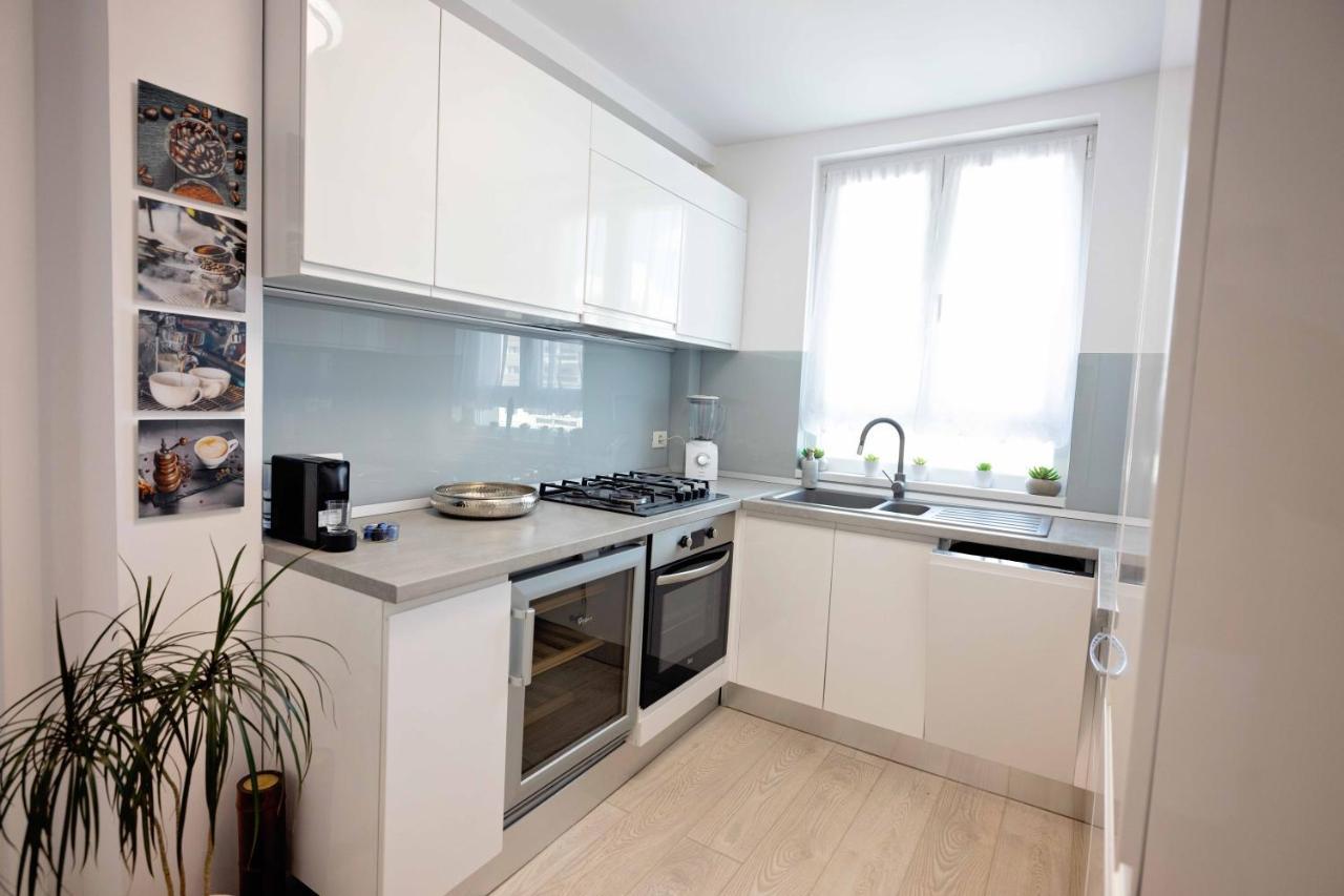 Joyful Apartment Timisoara Ngoại thất bức ảnh
